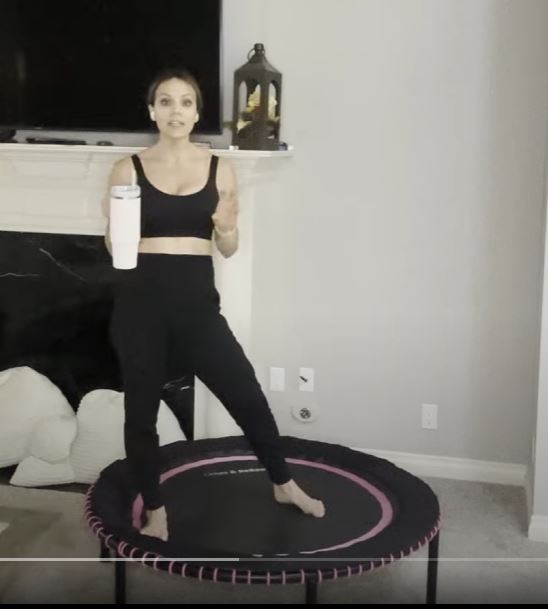 15 MIN  REBOUNDER WORKOUT + SHOULDERS Strength Training w/ WEIGHTS