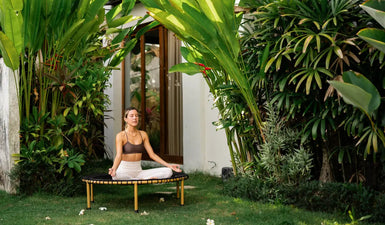 Bounce Your Way to Better Health: Trampoline Workouts Gain Traction for Low-Impact Fitness thumbnail