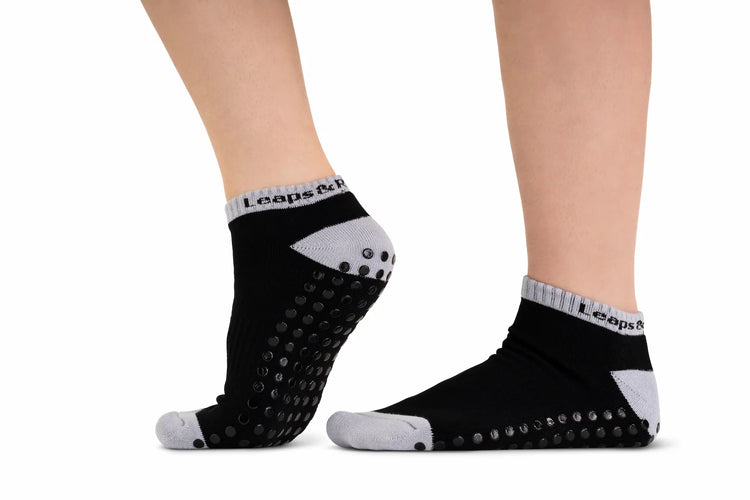 No-slip Grip Socks | For All Rebounders And Exercise Trampolines